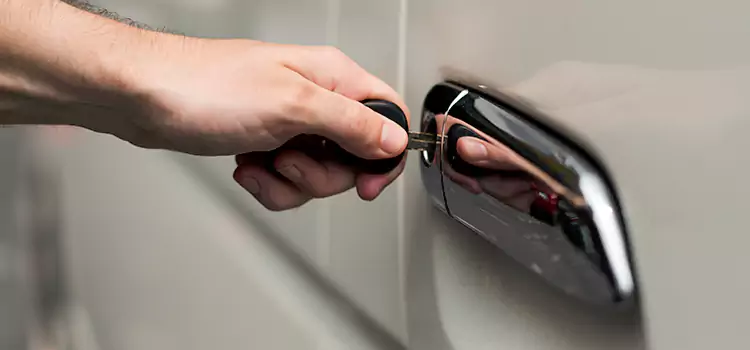 Why Choose Our Auto Locksmith Team in Greenacres, FL?